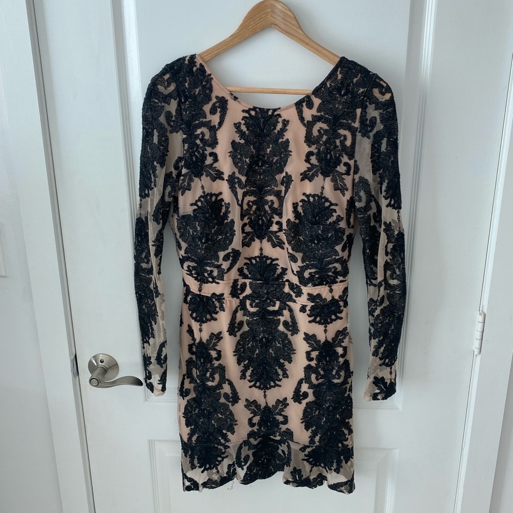 FOR LOVE AND LEMONS NUDE MESH WITH BLACK EMBROIDERY DRESS SIZE LARGE